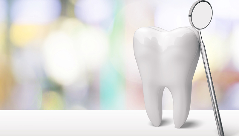 インプラントはメインテナンスを行うことで長く使用できることをイメージした画像