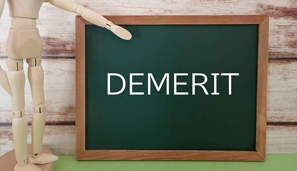 インプラント治療のデメリット