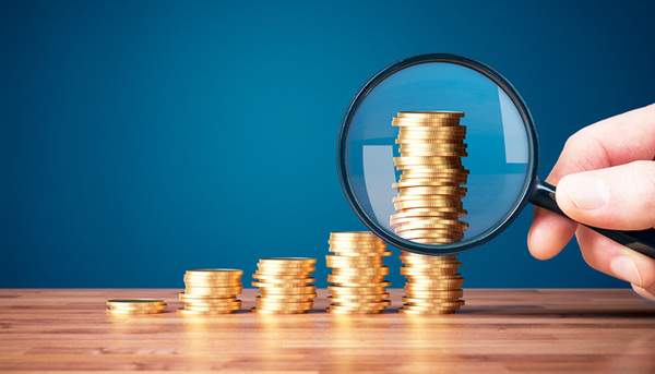 コインを積み重ねた写真